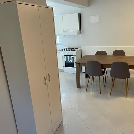 Apartment Studio *